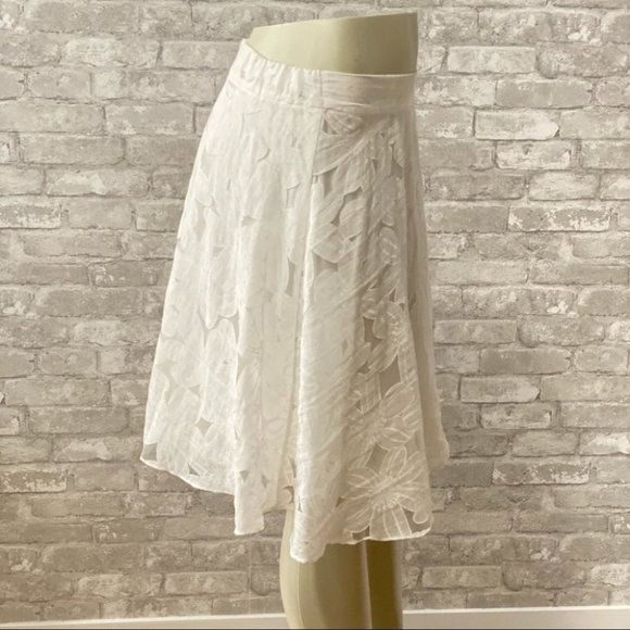 Suzy Shier Floral Sheer Skirt **MINT CONDITION** - Picture 4 of 7